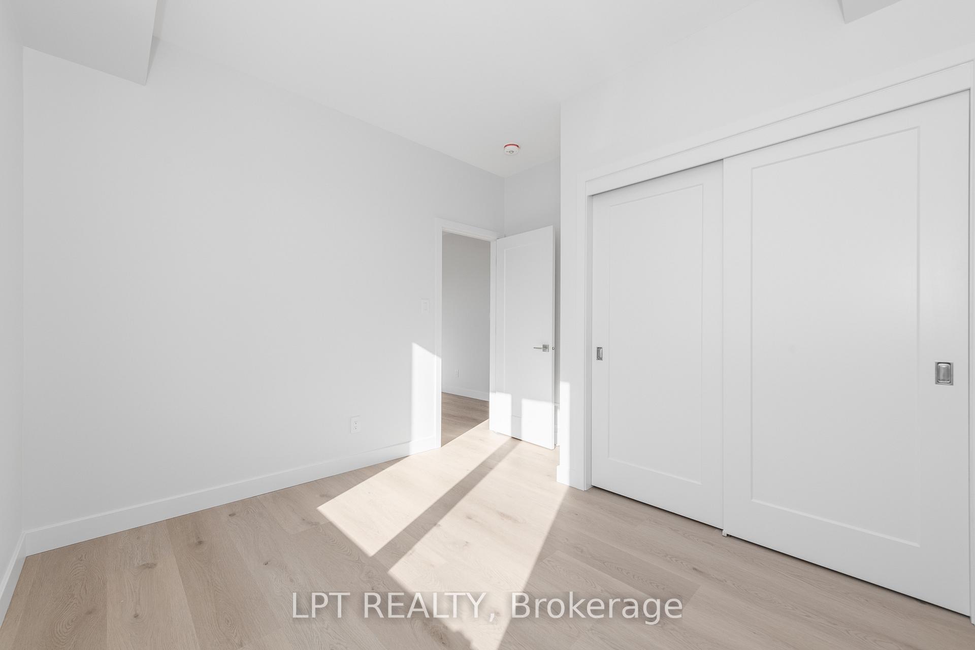 Photo 16 of Unit 9, 319 Shakespeare Street, Ottawa, Vanier — HOMEH