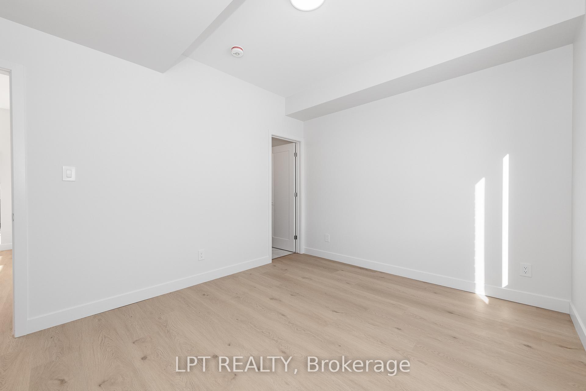 Photo 17 of Unit 9, 319 Shakespeare Street, Ottawa, Vanier — HOMEH