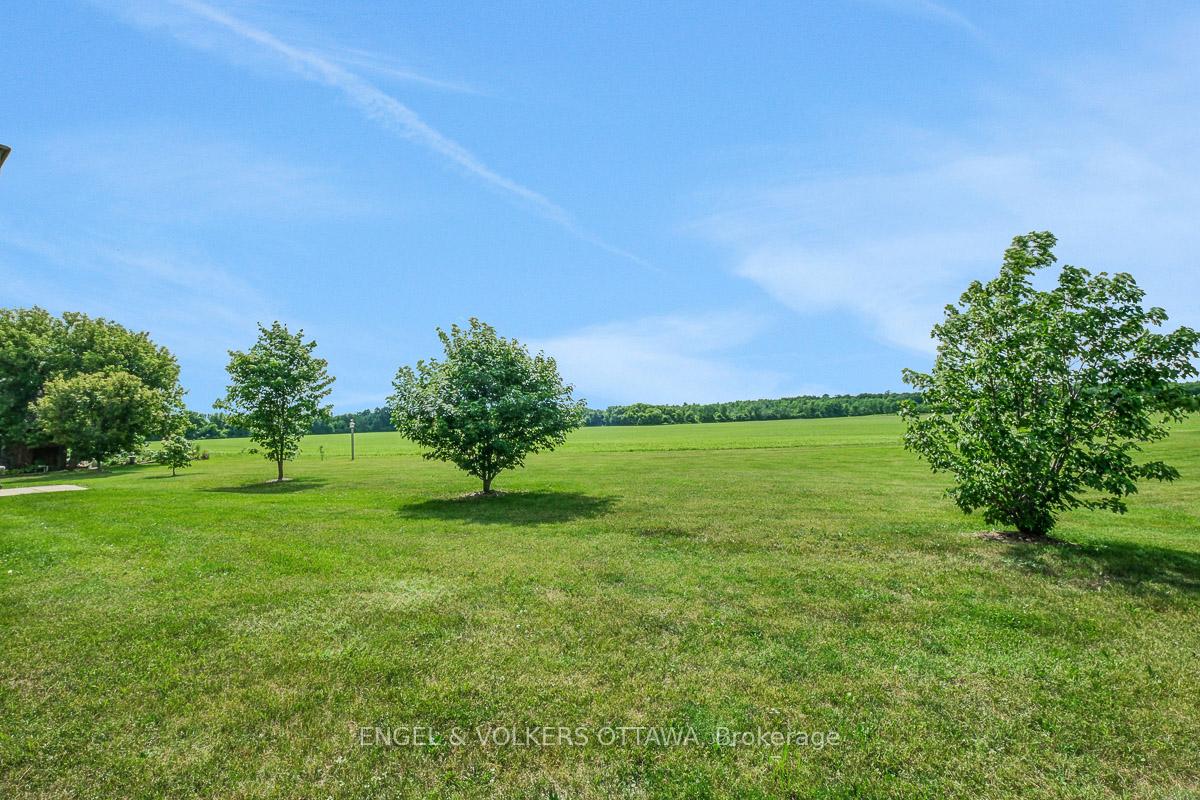 Photo 35 of Unit 202, 38 Charles Street, North Stormont, North Stormont (Finch) Twp — HOMEH