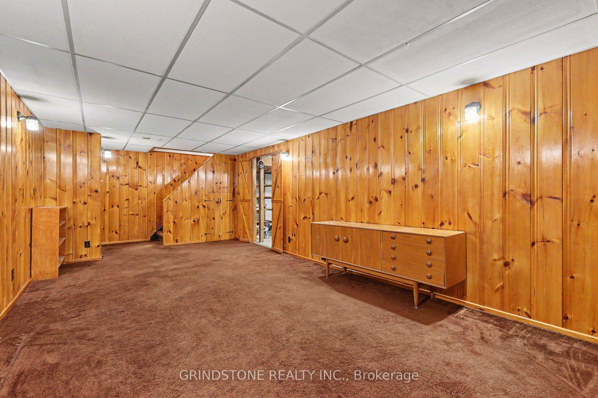 Photo 23 of 22 Lavina Crescent, Ottawa, Leslie Park — HOMEH