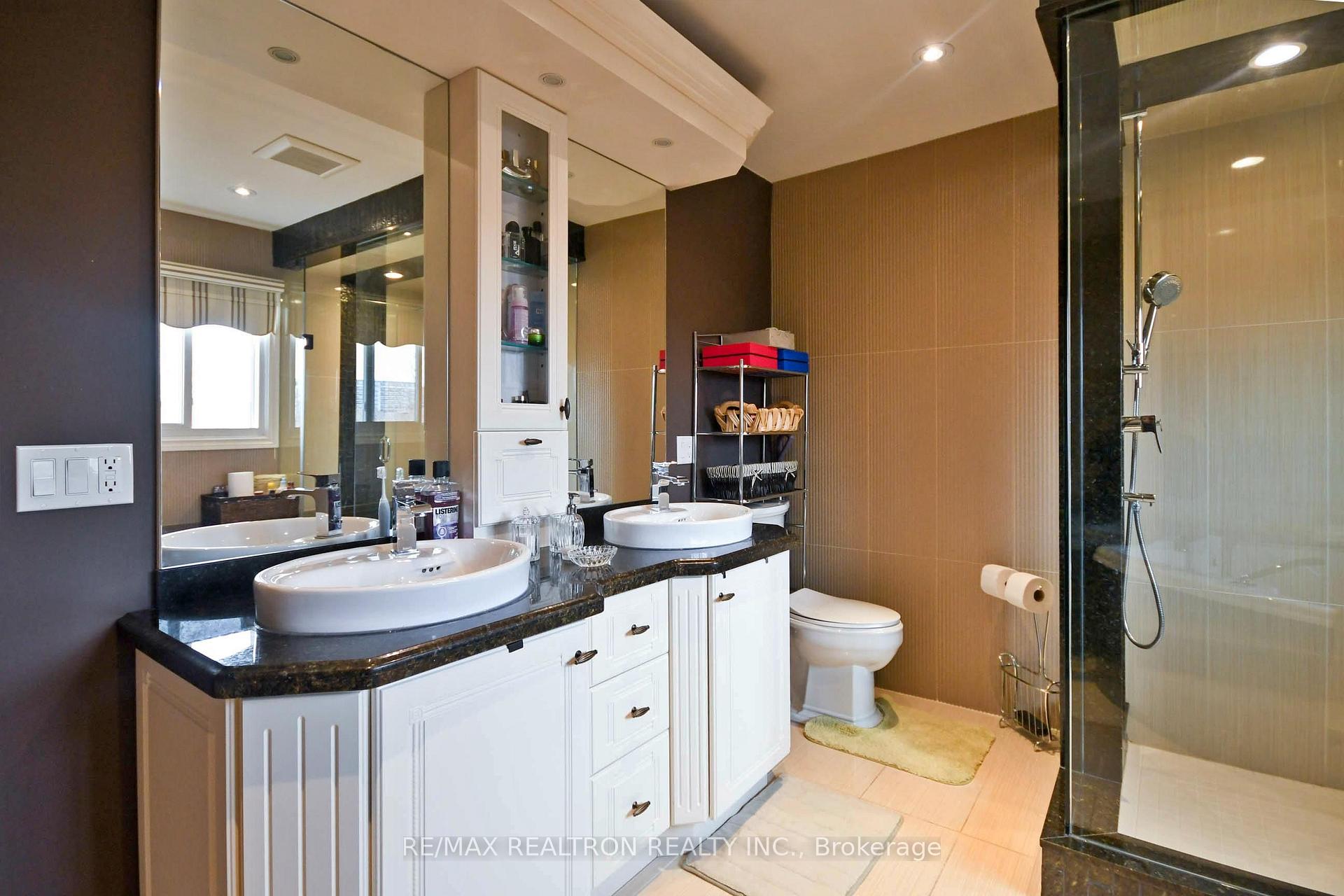 Photo 11 of 9 Hyde Park Drive, Richmond Hill, Doncrest — HOMEH