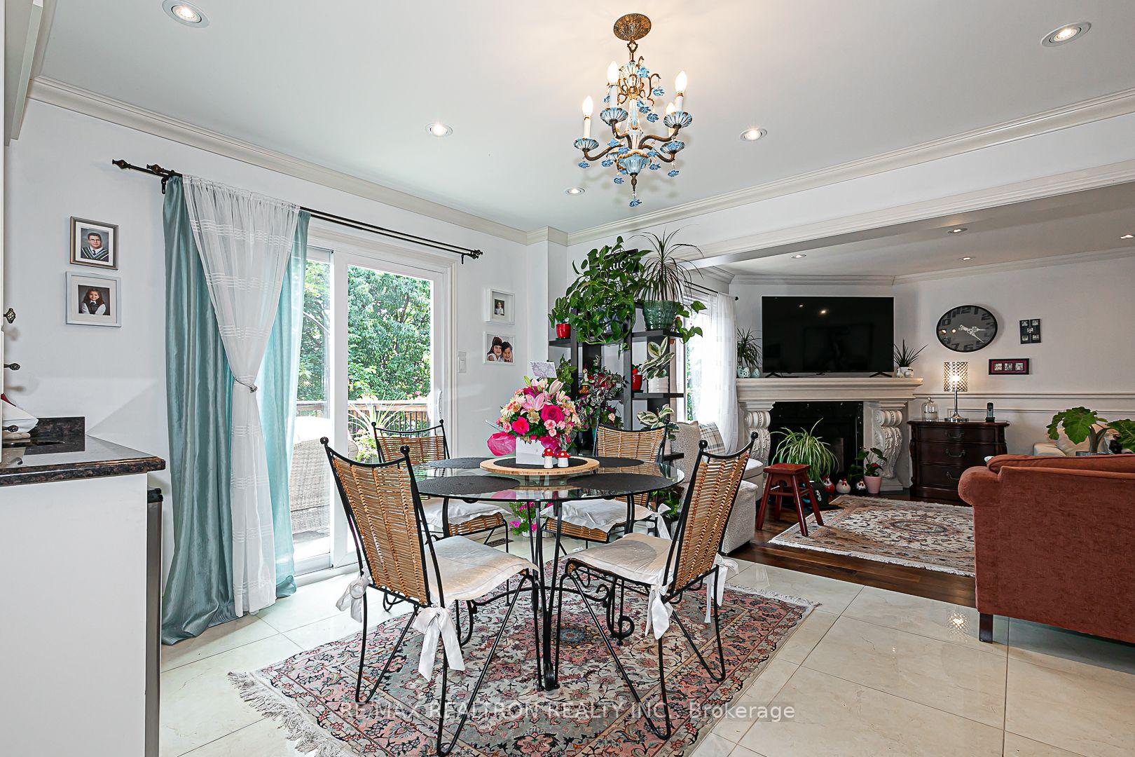Photo 17 of 9 Hyde Park Drive, Richmond Hill, Doncrest — HOMEH