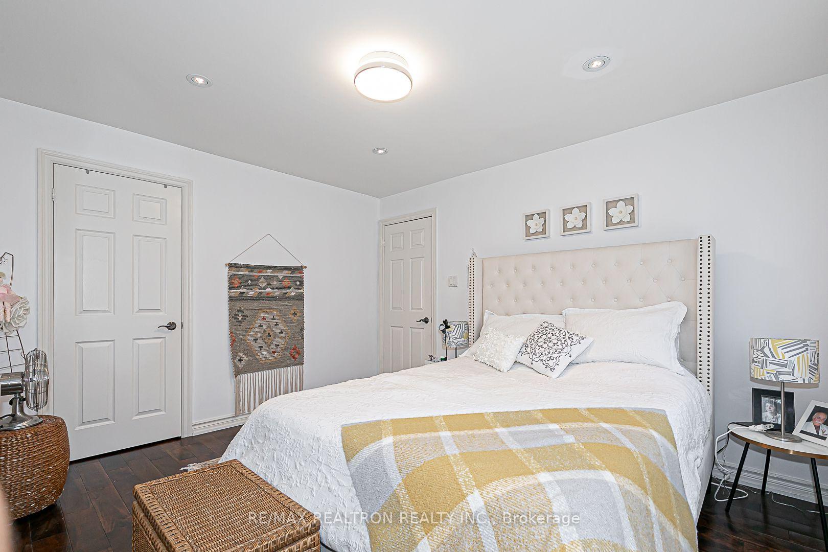 Photo 38 of 9 Hyde Park Drive, Richmond Hill, Doncrest — HOMEH