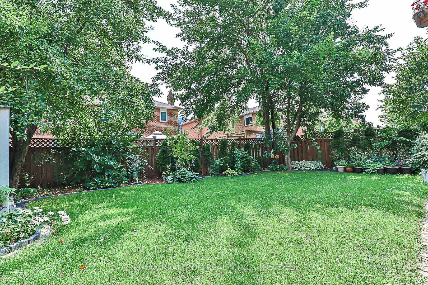 Photo 41 of 9 Hyde Park Drive, Richmond Hill, Doncrest — HOMEH