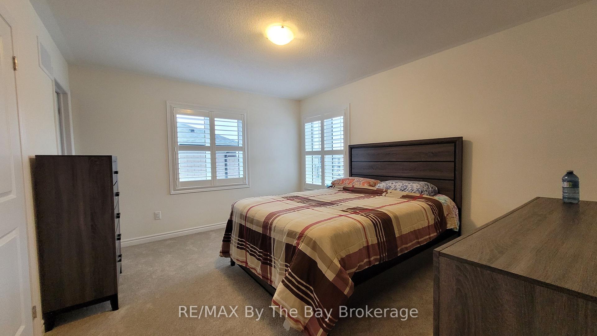 Photo 24 of 32 Rosanne Circle, Wasaga Beach — HOMEH