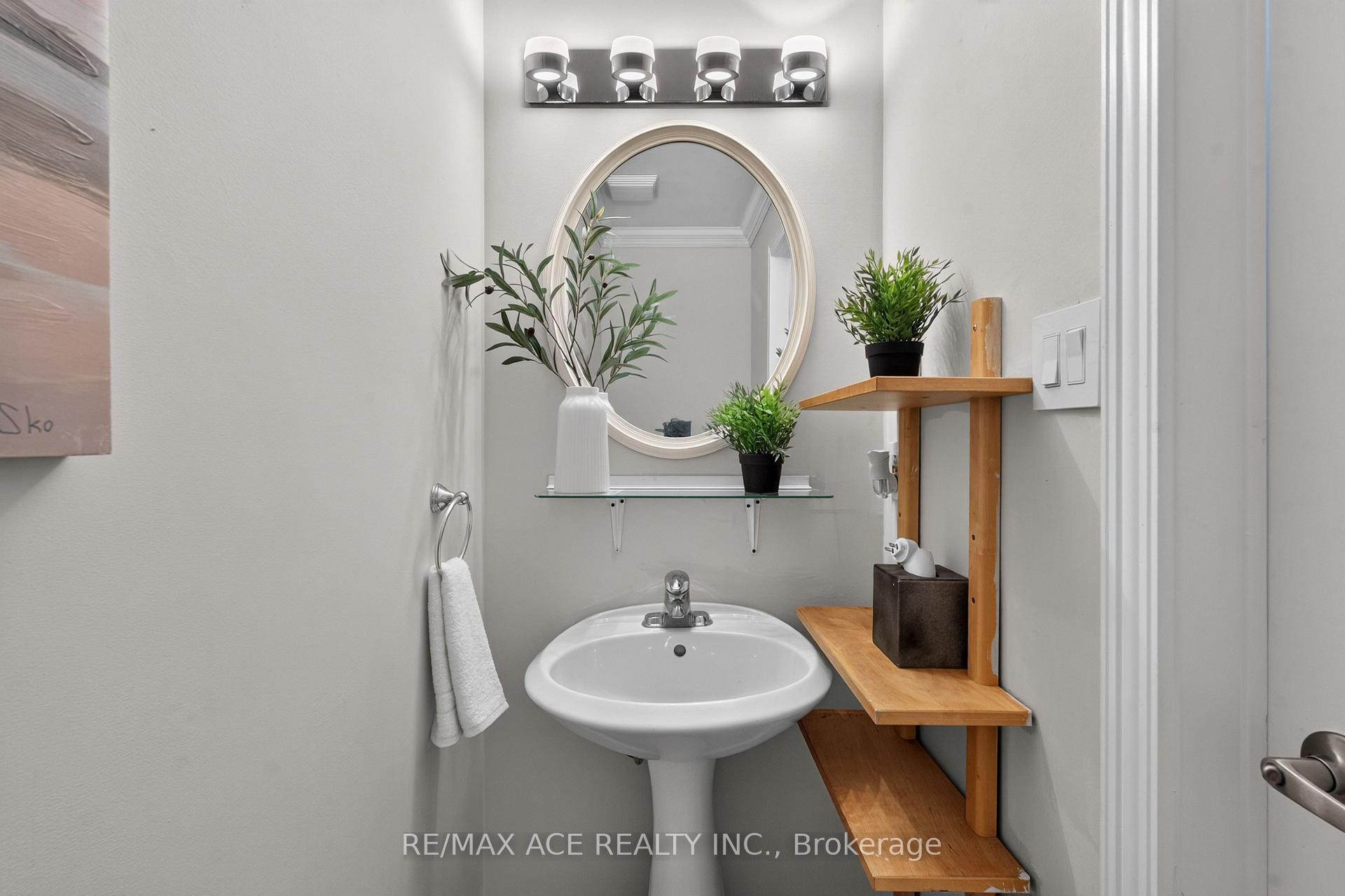 Photo 8 of 1690 Major Oaks Road, Pickering, Brock Ridge — HOMEH