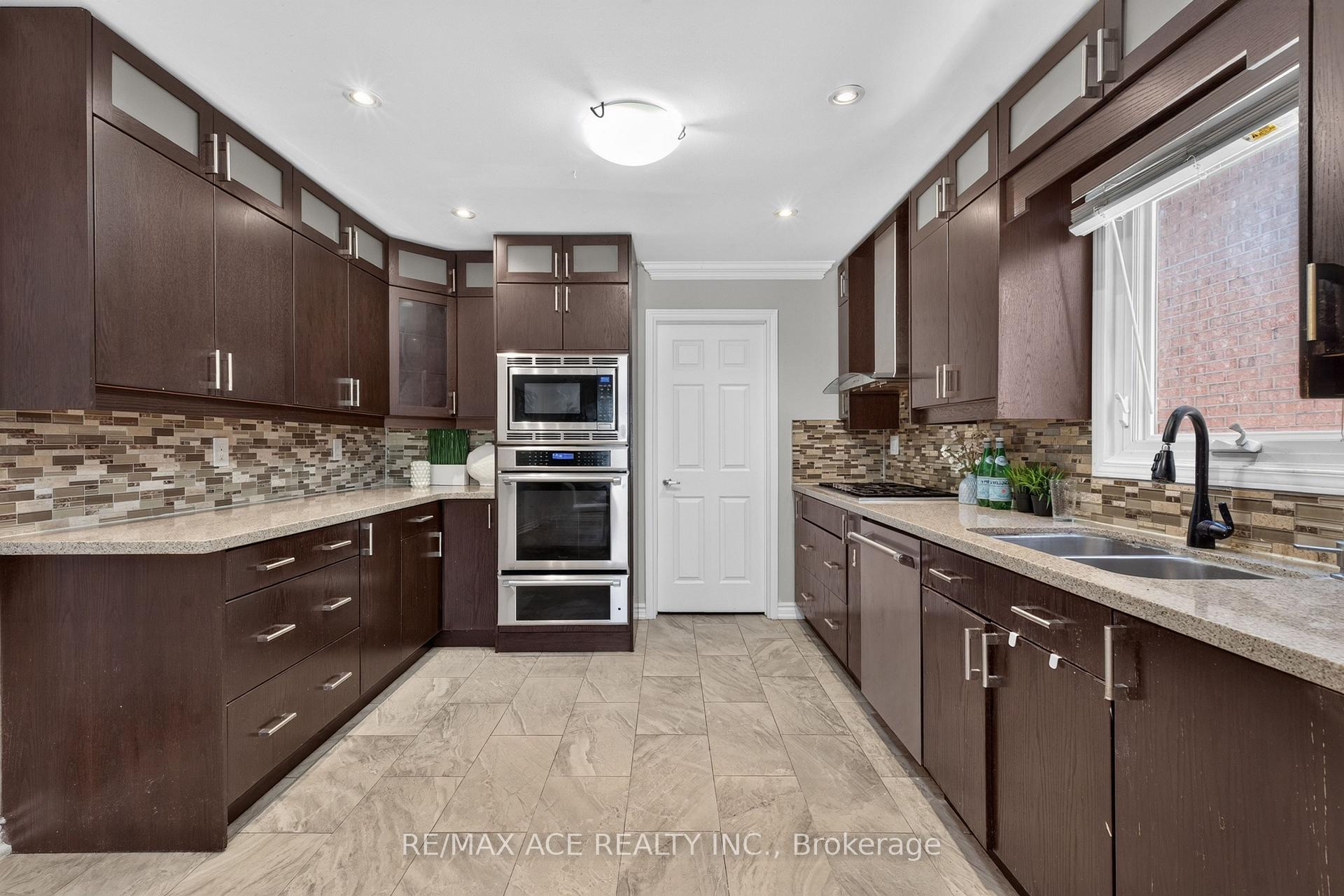 Photo 16 of 1690 Major Oaks Road, Pickering, Brock Ridge — HOMEH