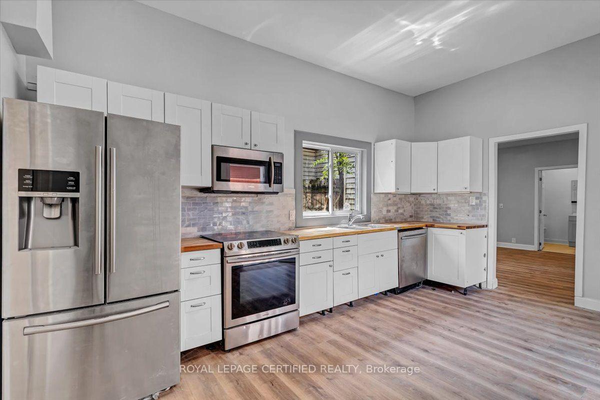 Photo 12 of 176 Emerald Street N, Hamilton, Landsdale — HOMEH