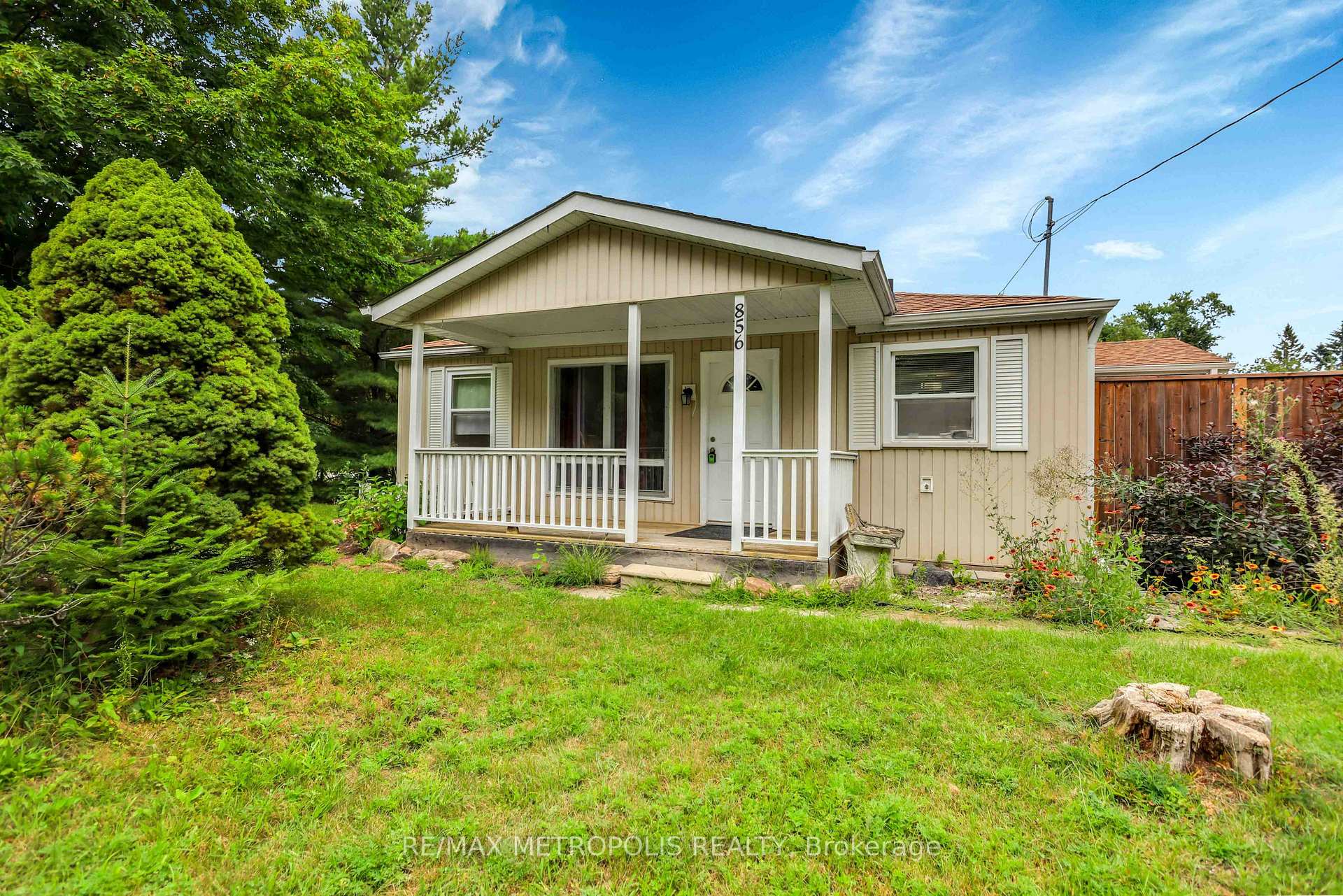 Photo of 856 Central Avenue