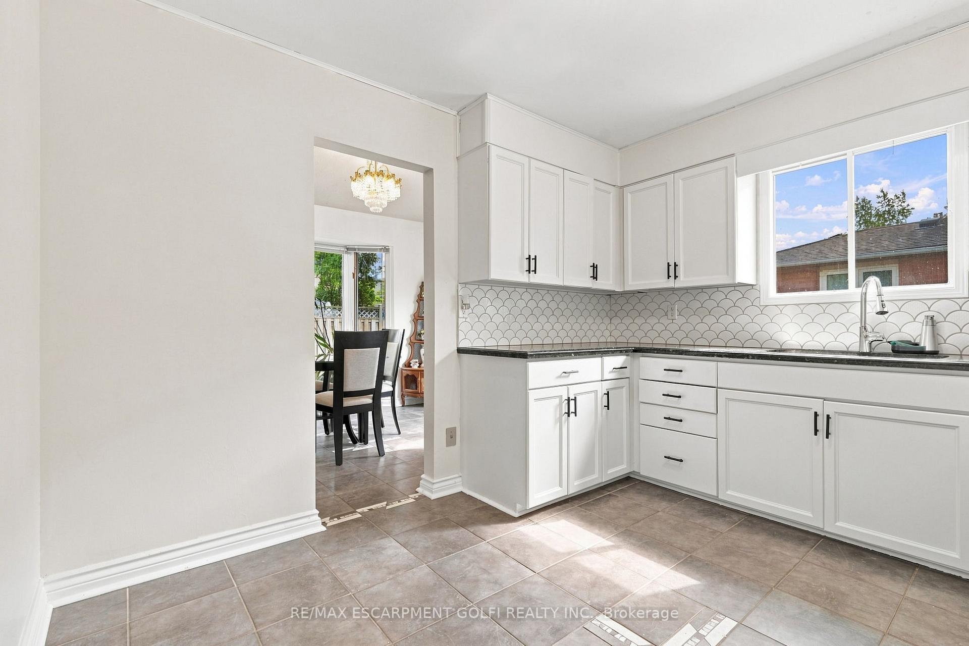 Photo 15 of 34 Lisajane Court, Hamilton, Gurnett — HOMEH