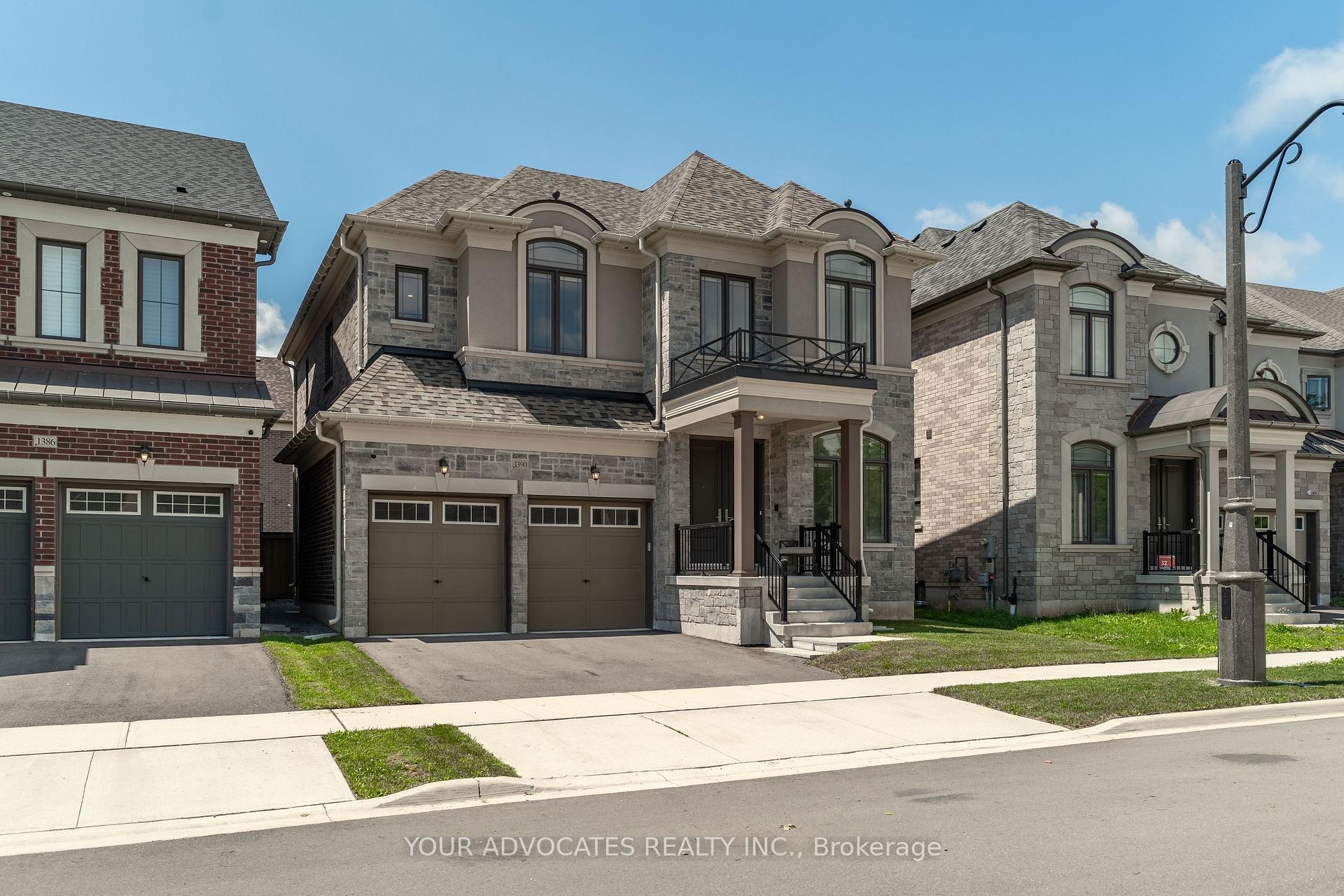 Photo 2 of 1390 Queens Plate Road, Oakville, Glen Abbey — HOMEH