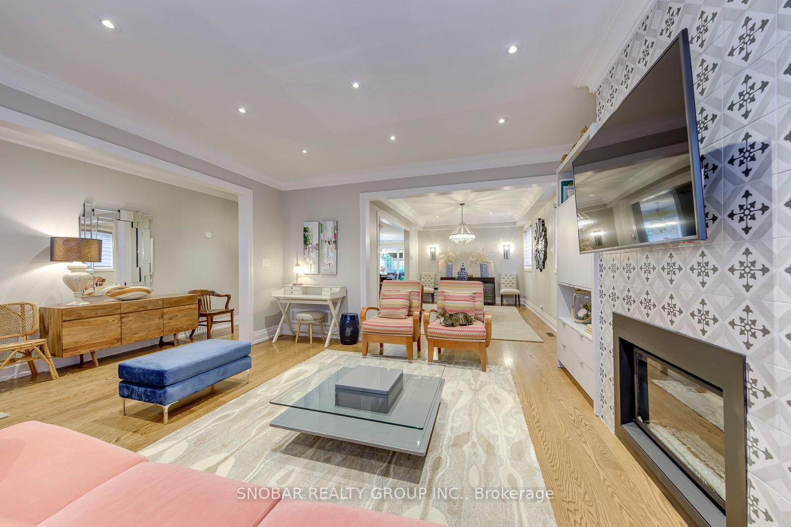 Photo 5 of 48 Griggsden Avenue, Etobicoke, Humber Heights — HOMEH