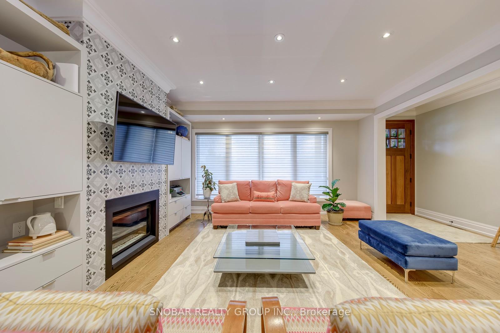 Photo 6 of 48 Griggsden Avenue, Etobicoke, Humber Heights — HOMEH