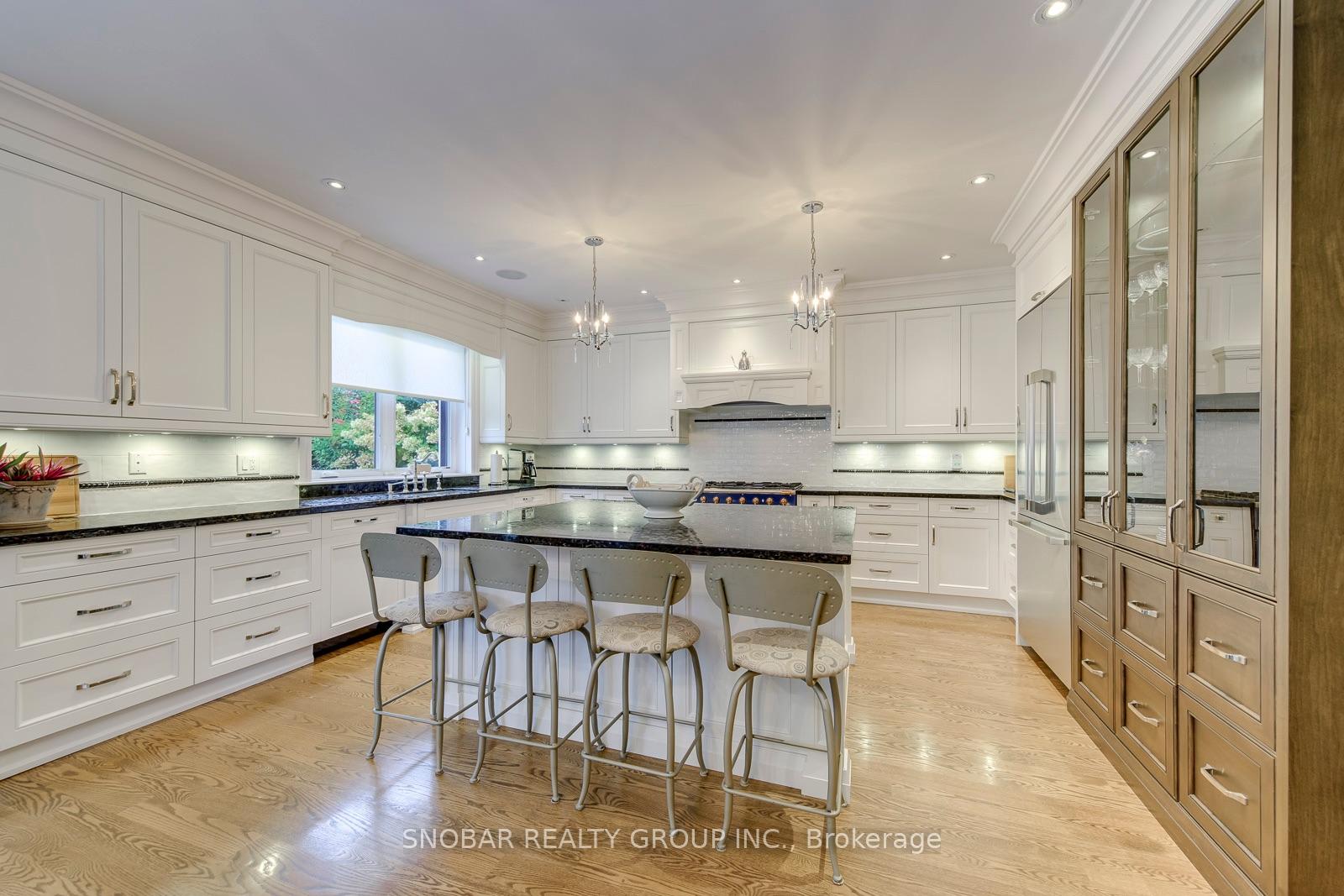 Photo 9 of 48 Griggsden Avenue, Etobicoke, Humber Heights — HOMEH