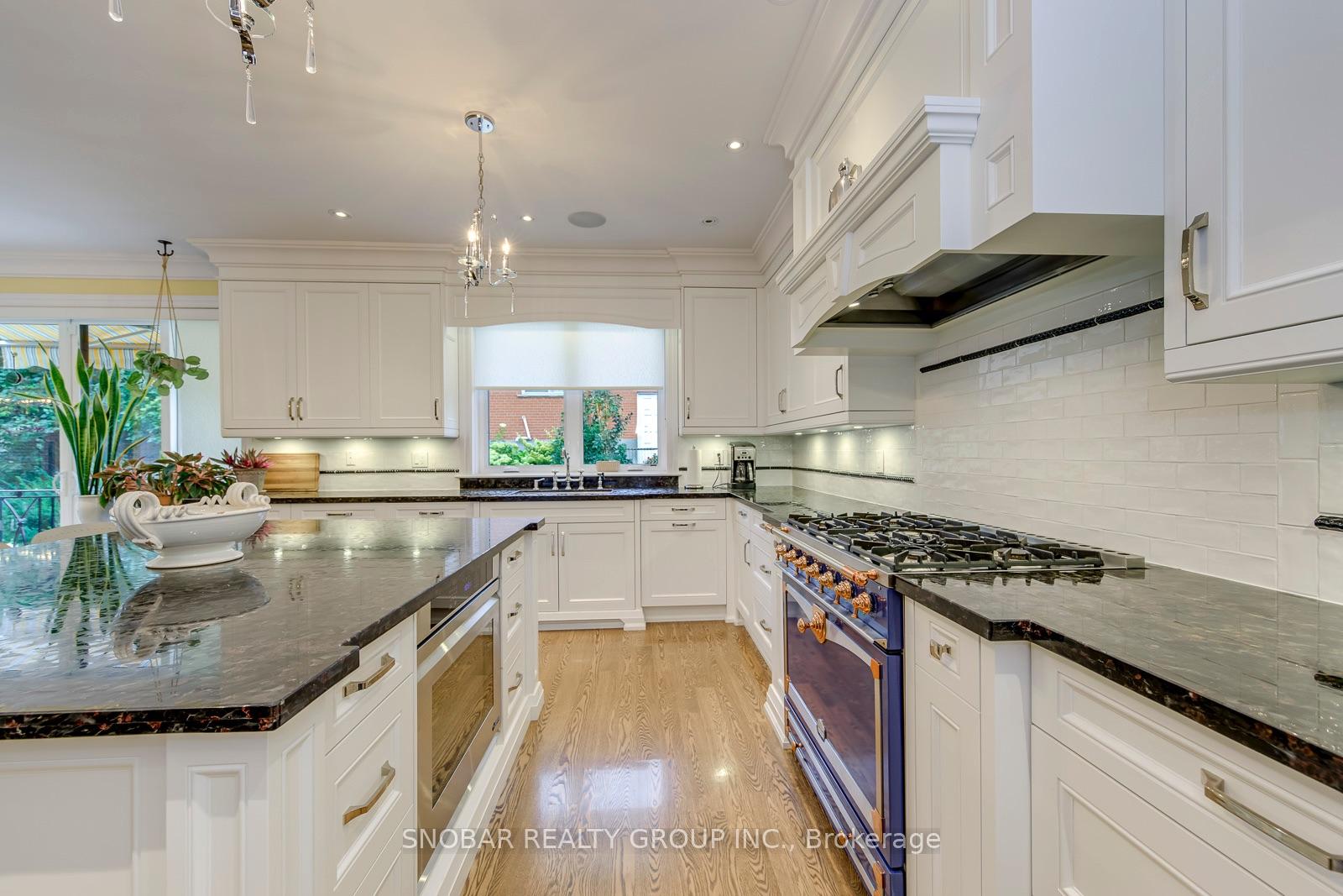 Photo 11 of 48 Griggsden Avenue, Etobicoke, Humber Heights — HOMEH