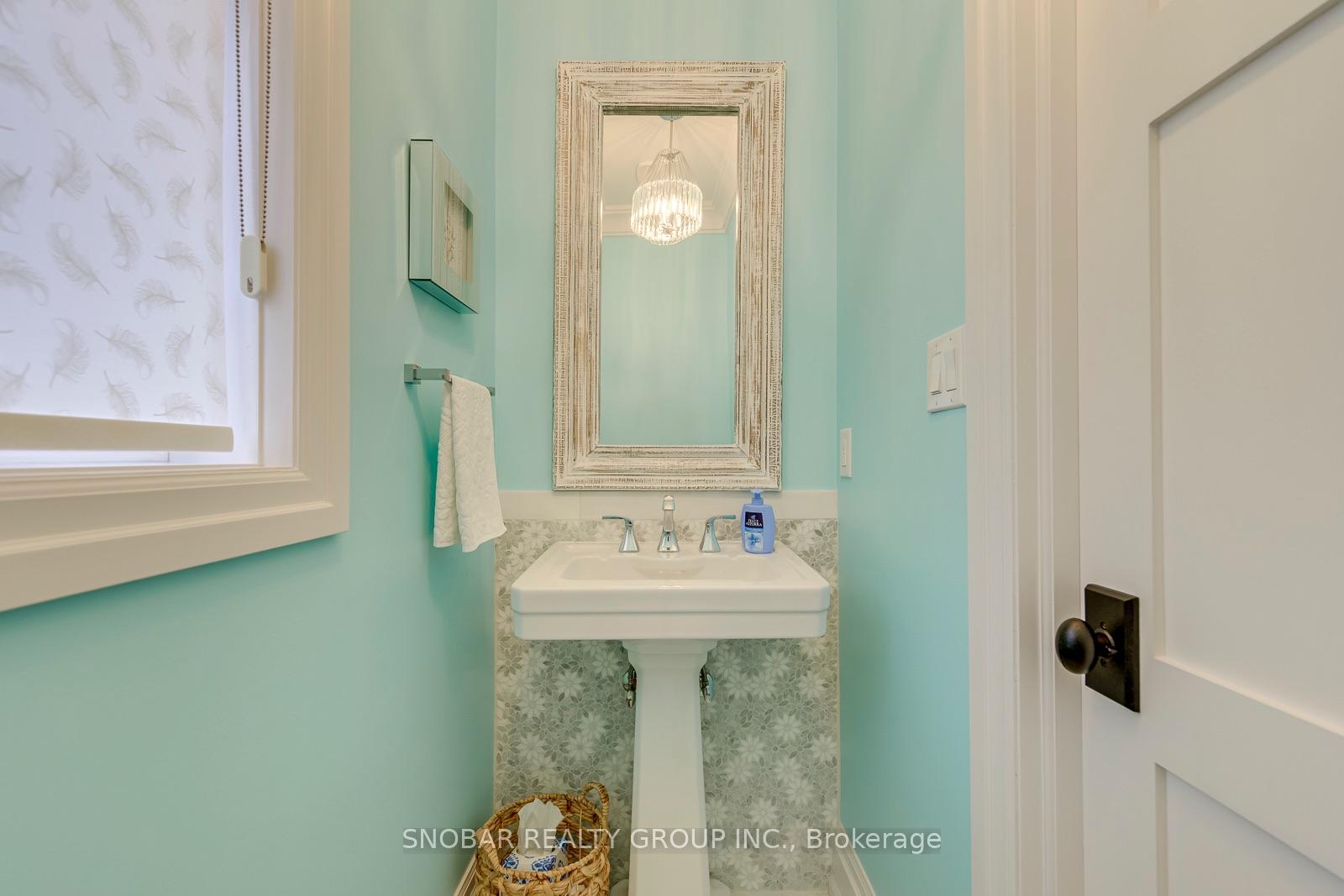 Photo 17 of 48 Griggsden Avenue, Etobicoke, Humber Heights — HOMEH