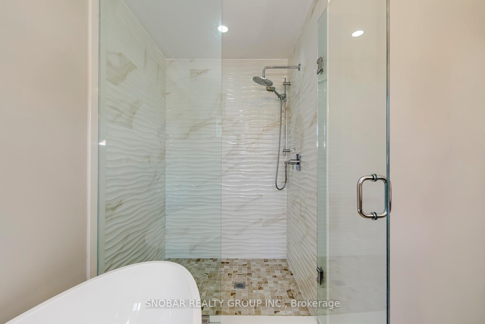 Photo 21 of 48 Griggsden Avenue, Etobicoke, Humber Heights — HOMEH