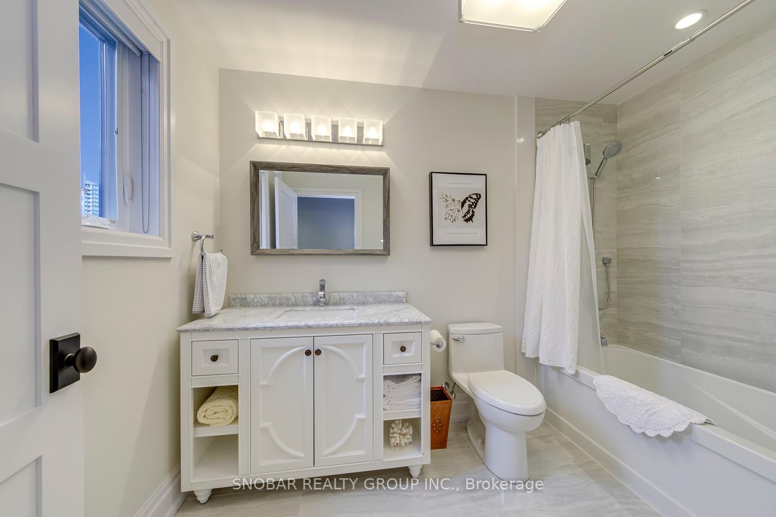 Photo 24 of 48 Griggsden Avenue, Etobicoke, Humber Heights — HOMEH