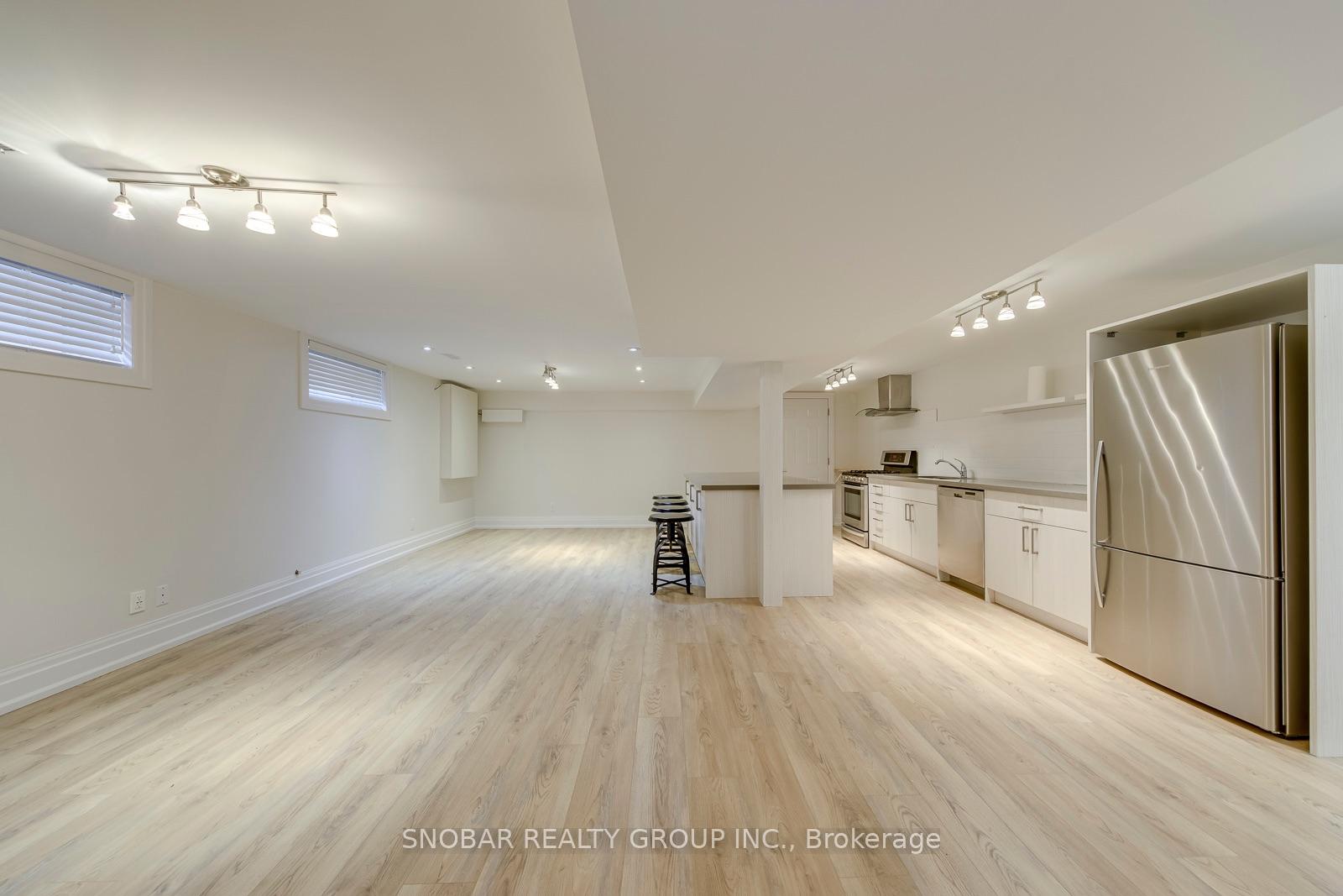 Photo 25 of 48 Griggsden Avenue, Etobicoke, Humber Heights — HOMEH