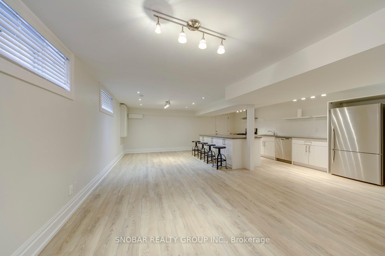 Photo 31 of 48 Griggsden Avenue, Etobicoke, Humber Heights — HOMEH