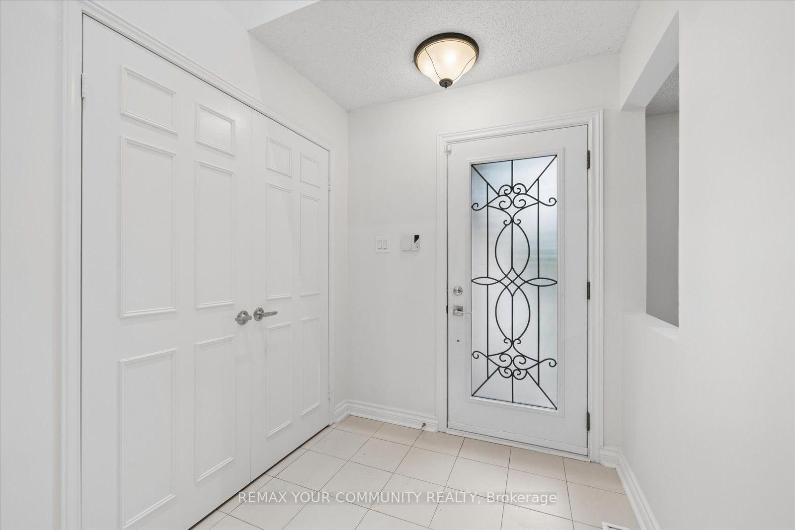 Photo 2 of 102 Edmund Seager Drive, Vaughan, Uplands — HOMEH