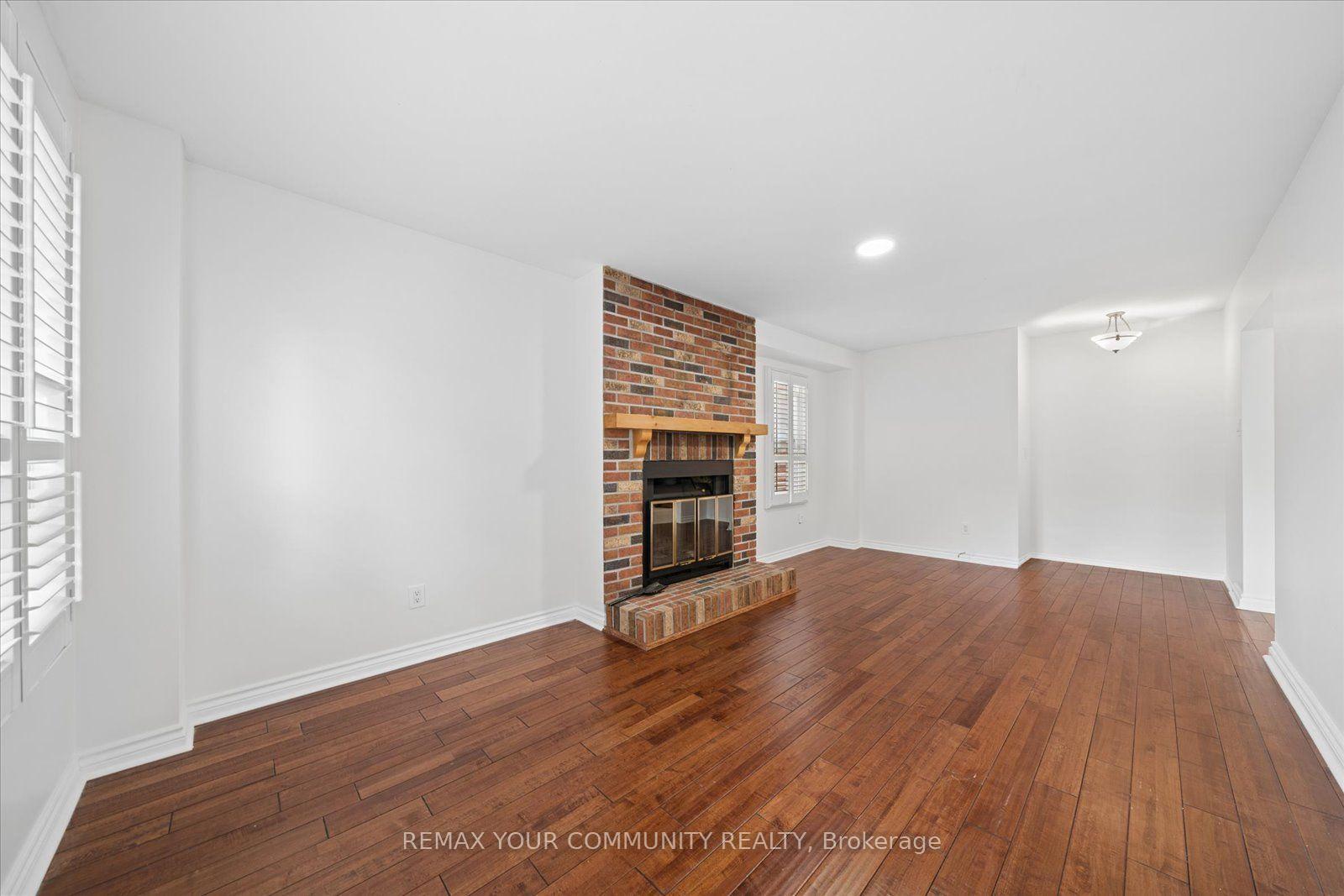 Photo 15 of 102 Edmund Seager Drive, Vaughan, Uplands — HOMEH