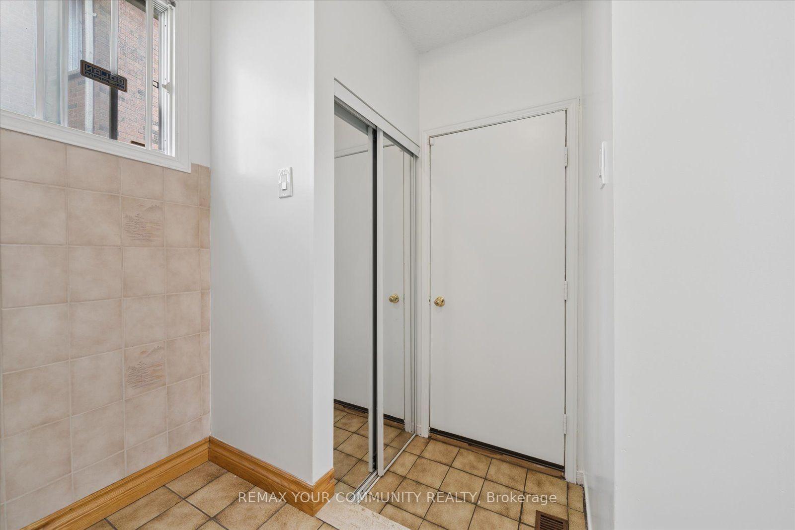 Photo 19 of 102 Edmund Seager Drive, Vaughan, Uplands — HOMEH
