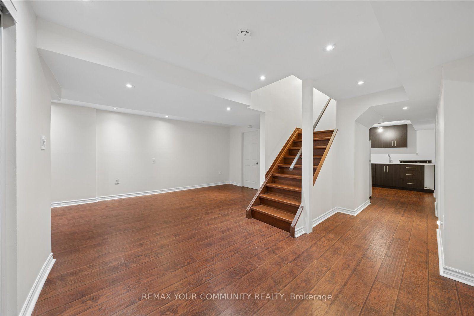 Photo 38 of 102 Edmund Seager Drive, Vaughan, Uplands — HOMEH