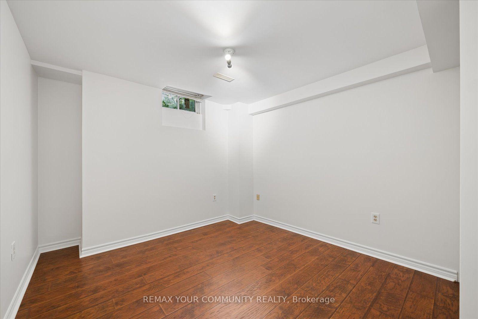 Photo 45 of 102 Edmund Seager Drive, Vaughan, Uplands — HOMEH