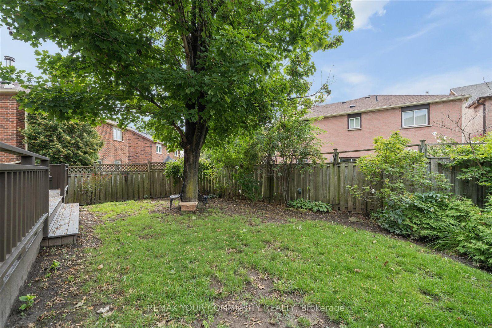 Photo 48 of 102 Edmund Seager Drive, Vaughan, Uplands — HOMEH