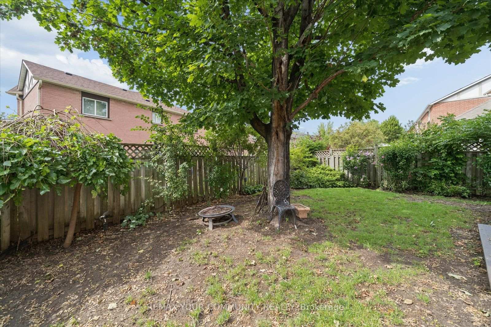 Photo 49 of 102 Edmund Seager Drive, Vaughan, Uplands — HOMEH