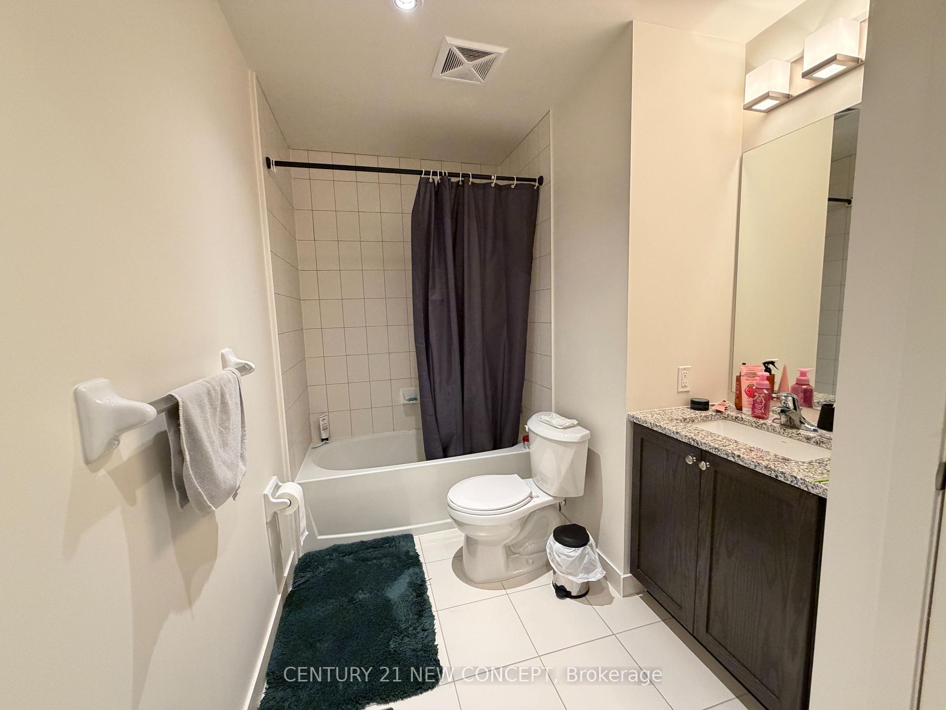 Photo 4 of Unit 916, 4955 Yonge Street, North York, Willowdale East — HOMEH