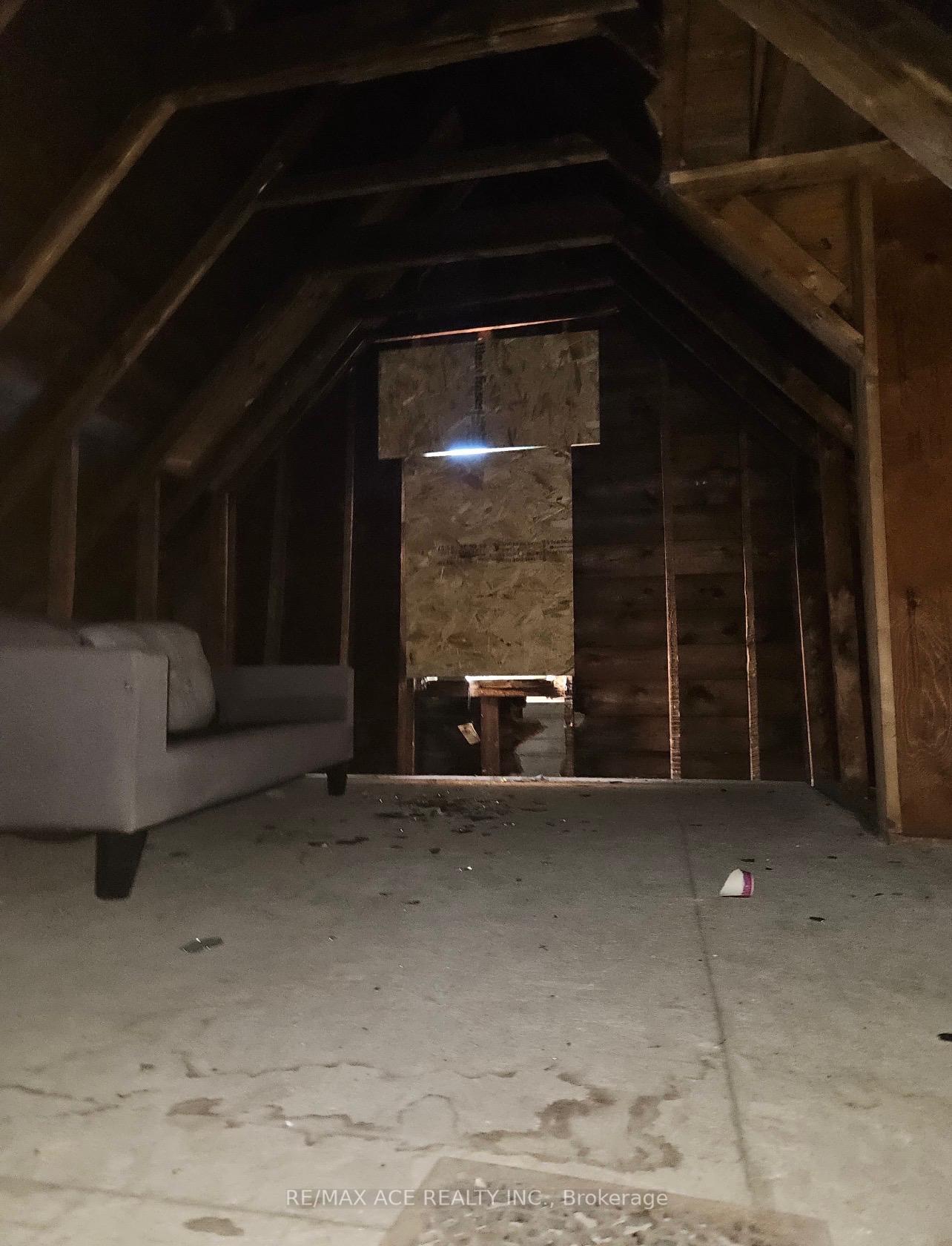 Photo 8 of 759 Ellis Street E, Windsor — HOMEH