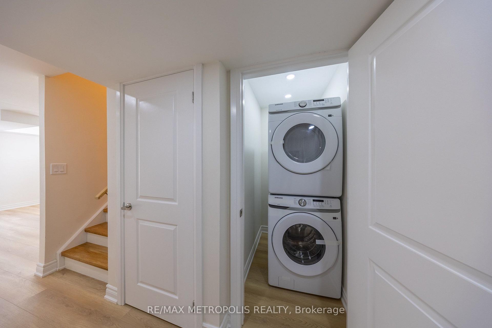 Photo 31 of 23 Gordon Cowling Street, Clarington, Courtice — HOMEH