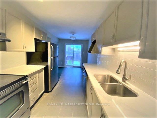 Photo 8 of 111 Cedarock Drive, Ottawa, Kanata - Bridlewood — HOMEH