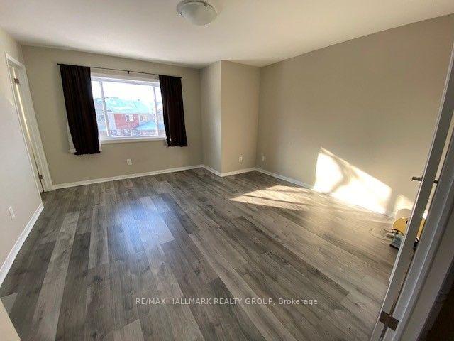 Photo 14 of 111 Cedarock Drive, Ottawa, Kanata - Bridlewood — HOMEH
