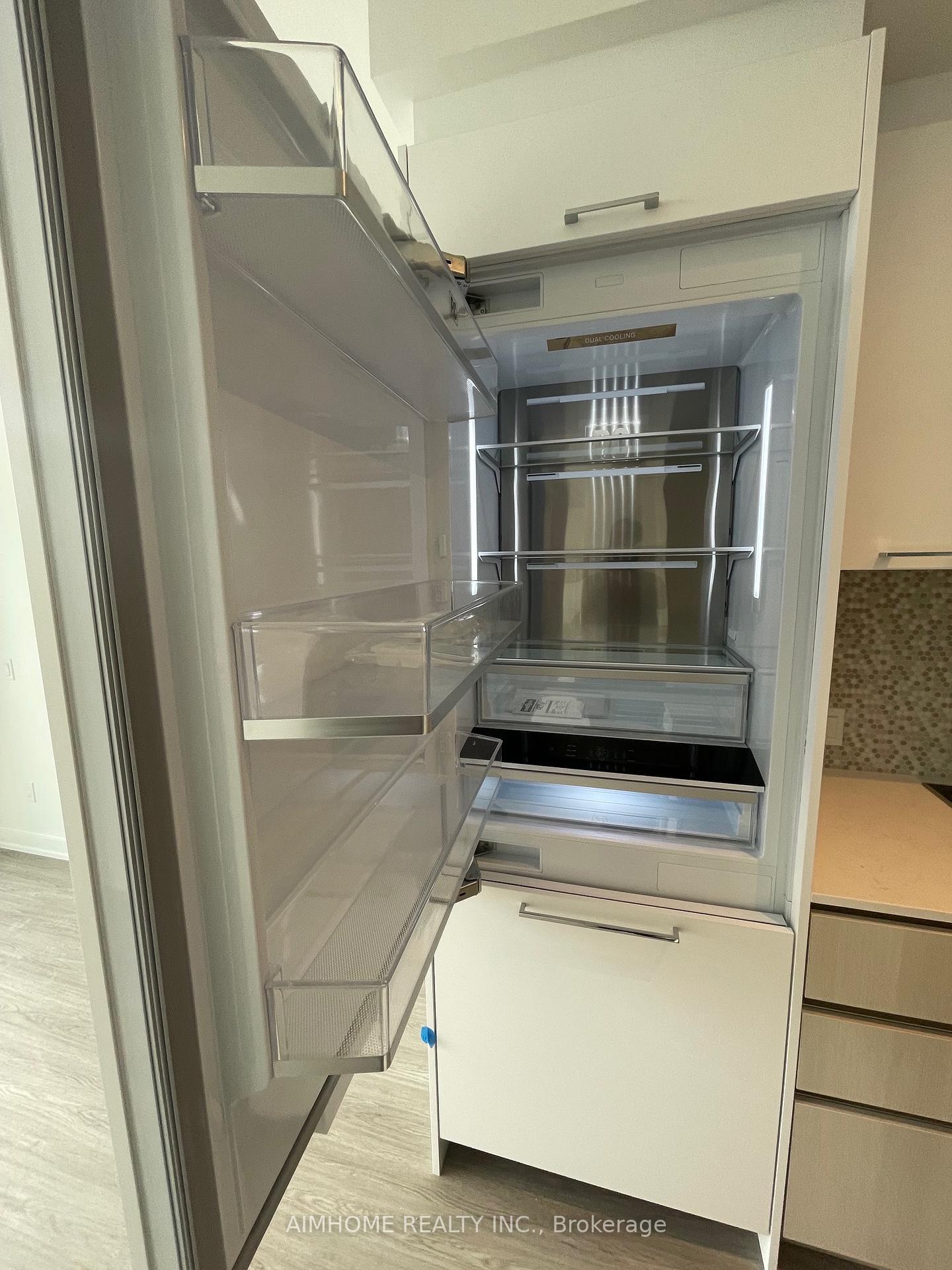 Photo 10 of Unit 914, 8188 Yonge Street, Vaughan, Uplands — HOMEH