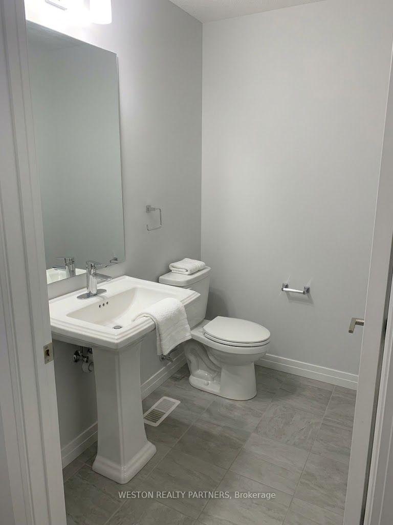 Photo 12 of Unit 141, 30 Times Square Boulevard, Hamilton, Stoney Creek Mountain — HOMEH