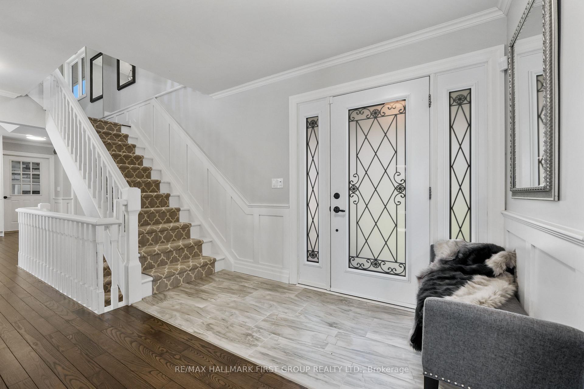 Photo 4 of 3 Hamilton Court, Cobourg — HOMEH