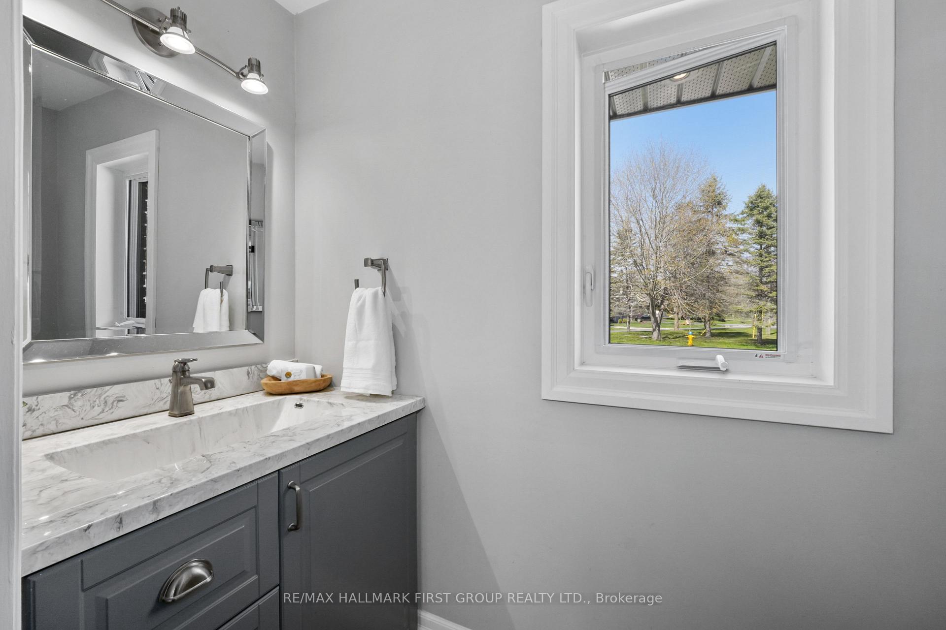Photo 21 of 3 Hamilton Court, Cobourg — HOMEH