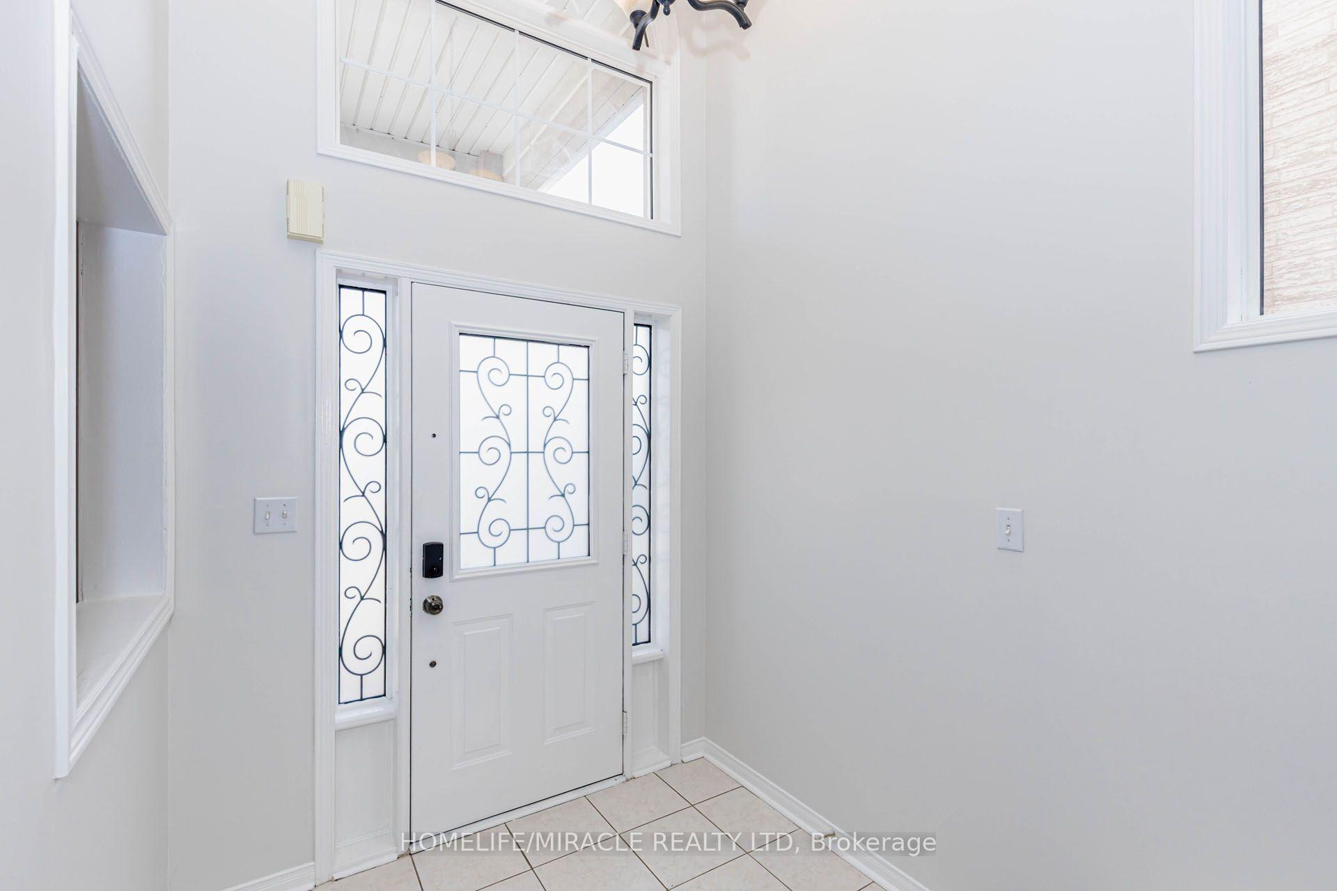 Photo 7 of 955 Bristol Road W, Mississauga, East Credit — HOMEH