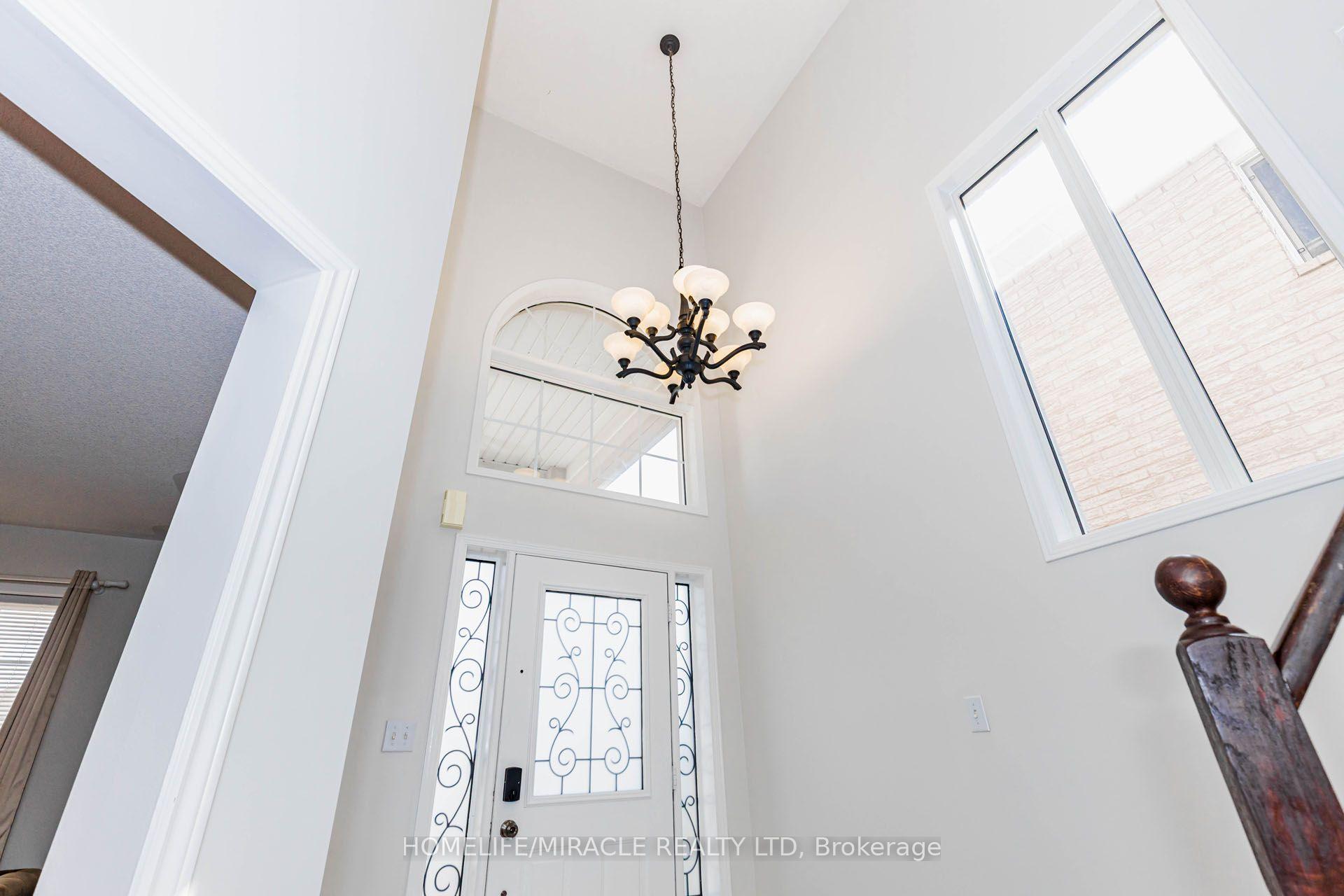Photo 9 of 955 Bristol Road W, Mississauga, East Credit — HOMEH