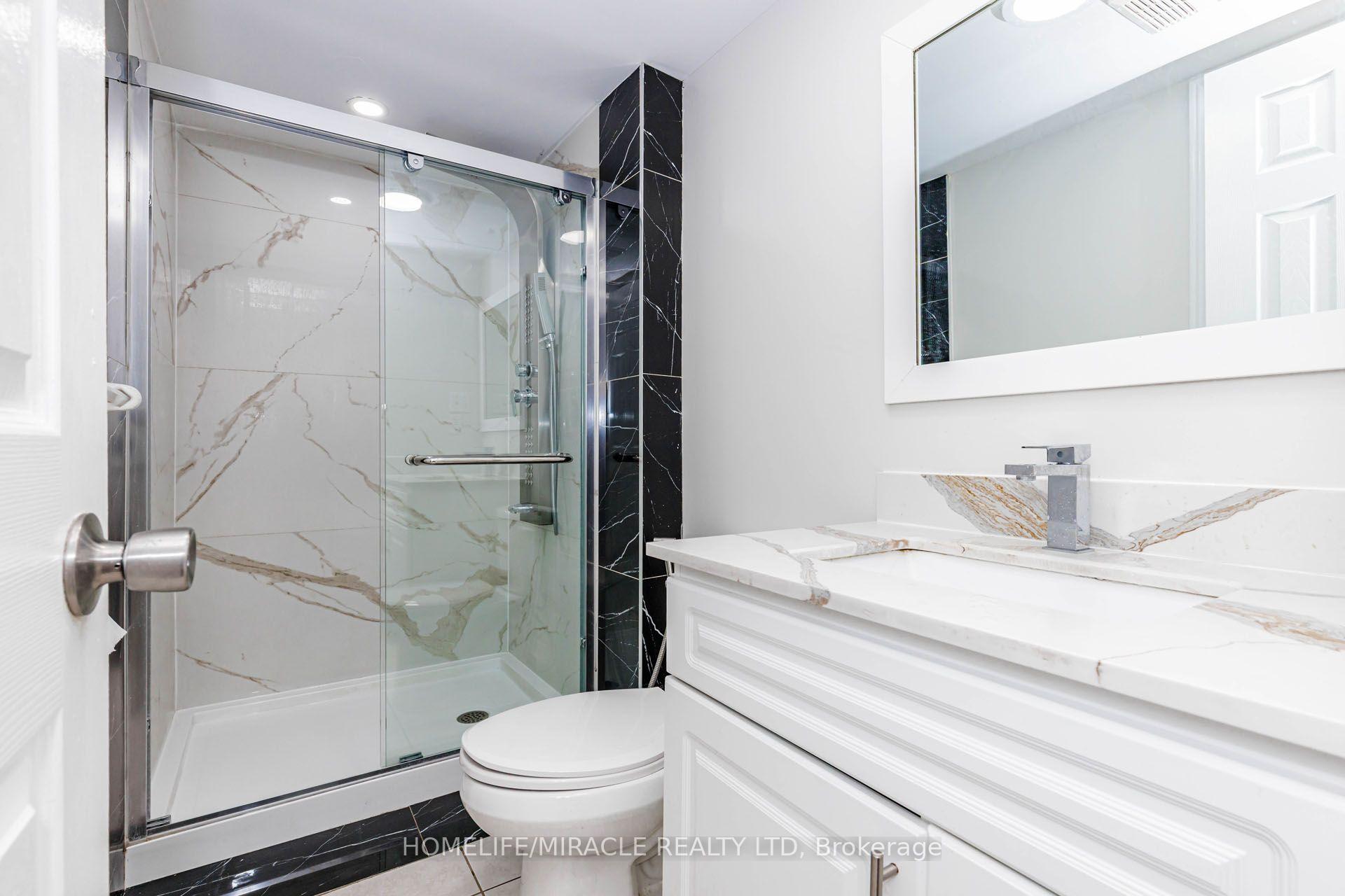 Photo 24 of 955 Bristol Road W, Mississauga, East Credit — HOMEH