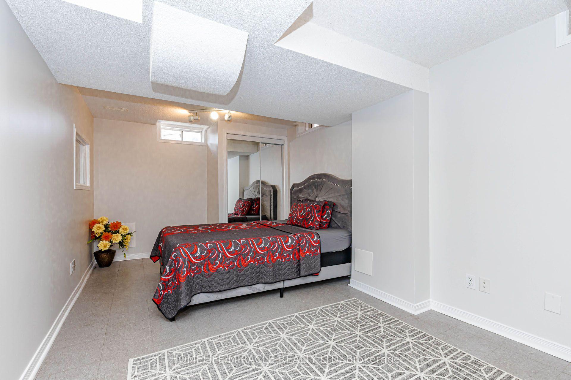 Photo 45 of 955 Bristol Road W, Mississauga, East Credit — HOMEH