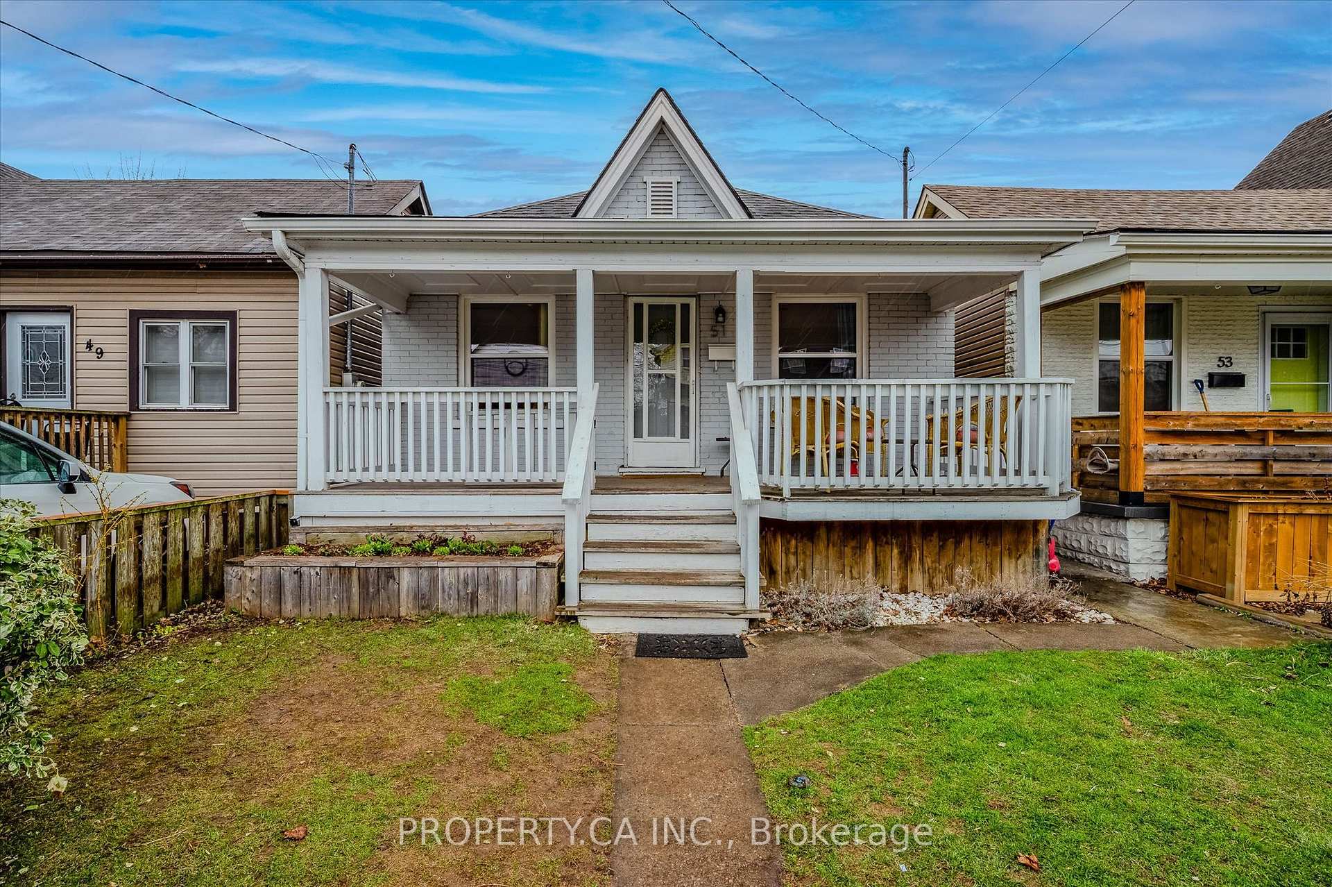 Photo 2 of 51 Fairview Avenue, Hamilton, Crown Point — HOMEH