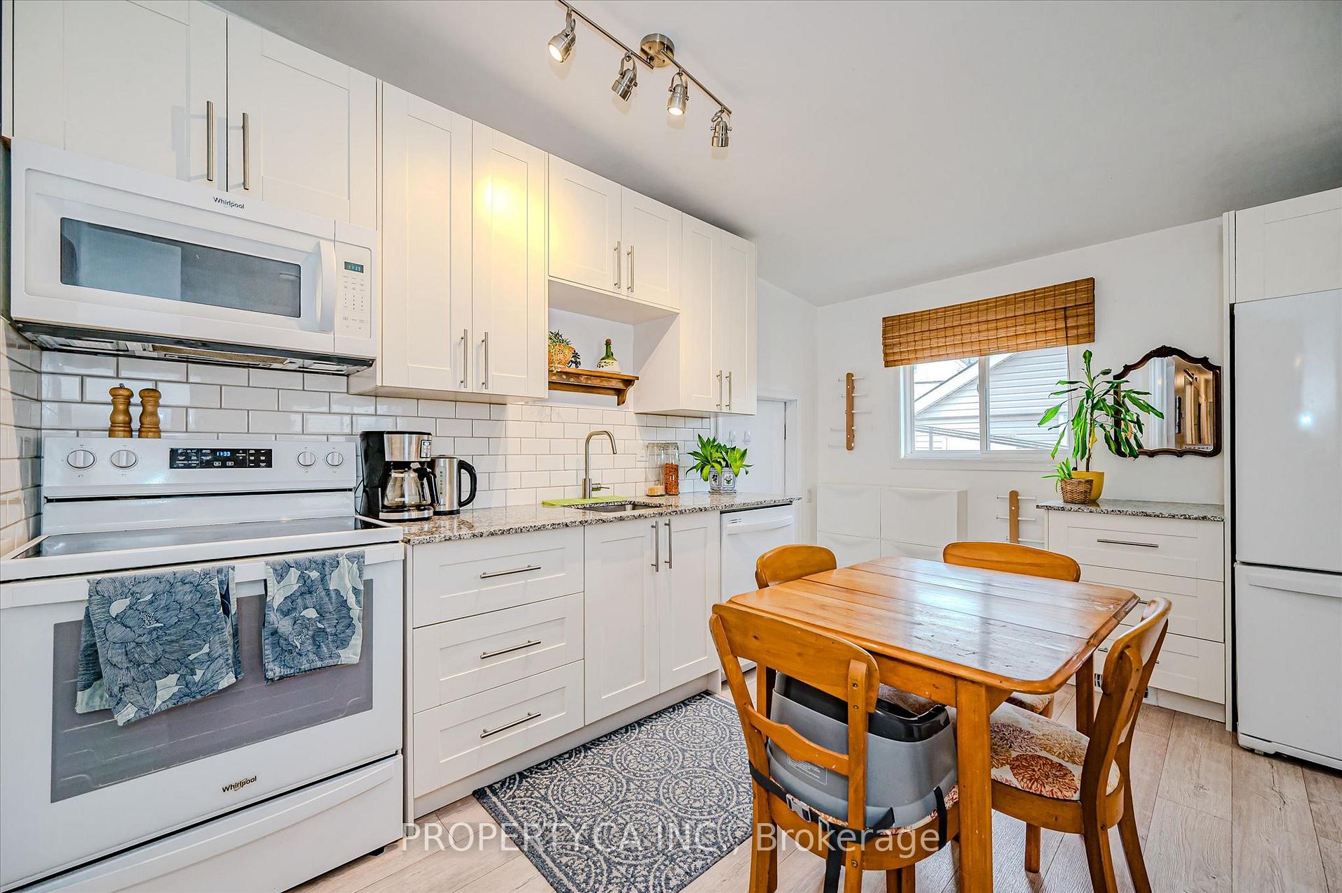Photo 23 of 51 Fairview Avenue, Hamilton, Crown Point — HOMEH