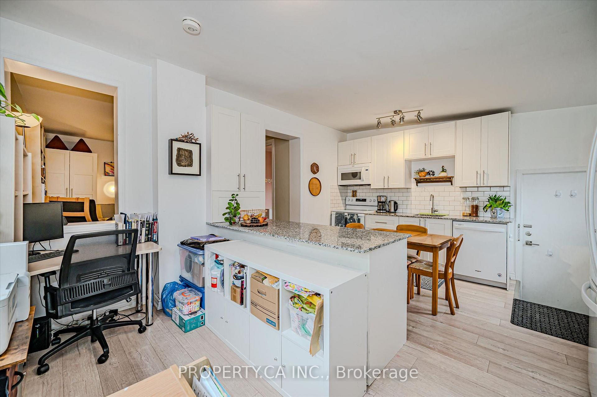 Photo 28 of 51 Fairview Avenue, Hamilton, Crown Point — HOMEH