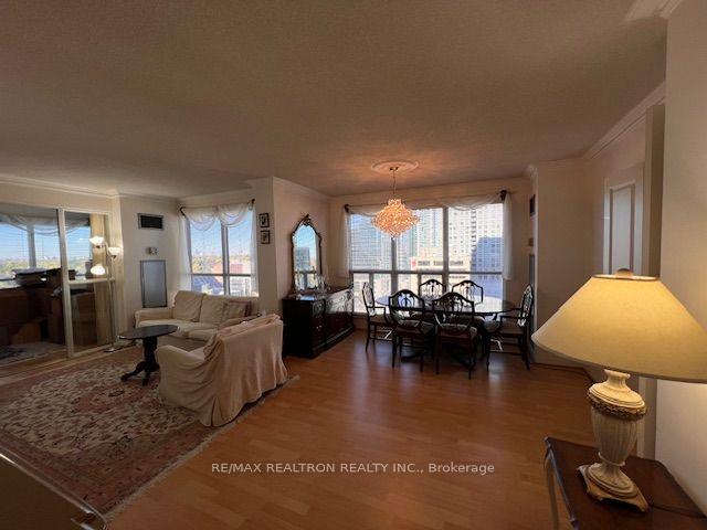 Photo of Unit 1707, 18 Hollywood Avenue