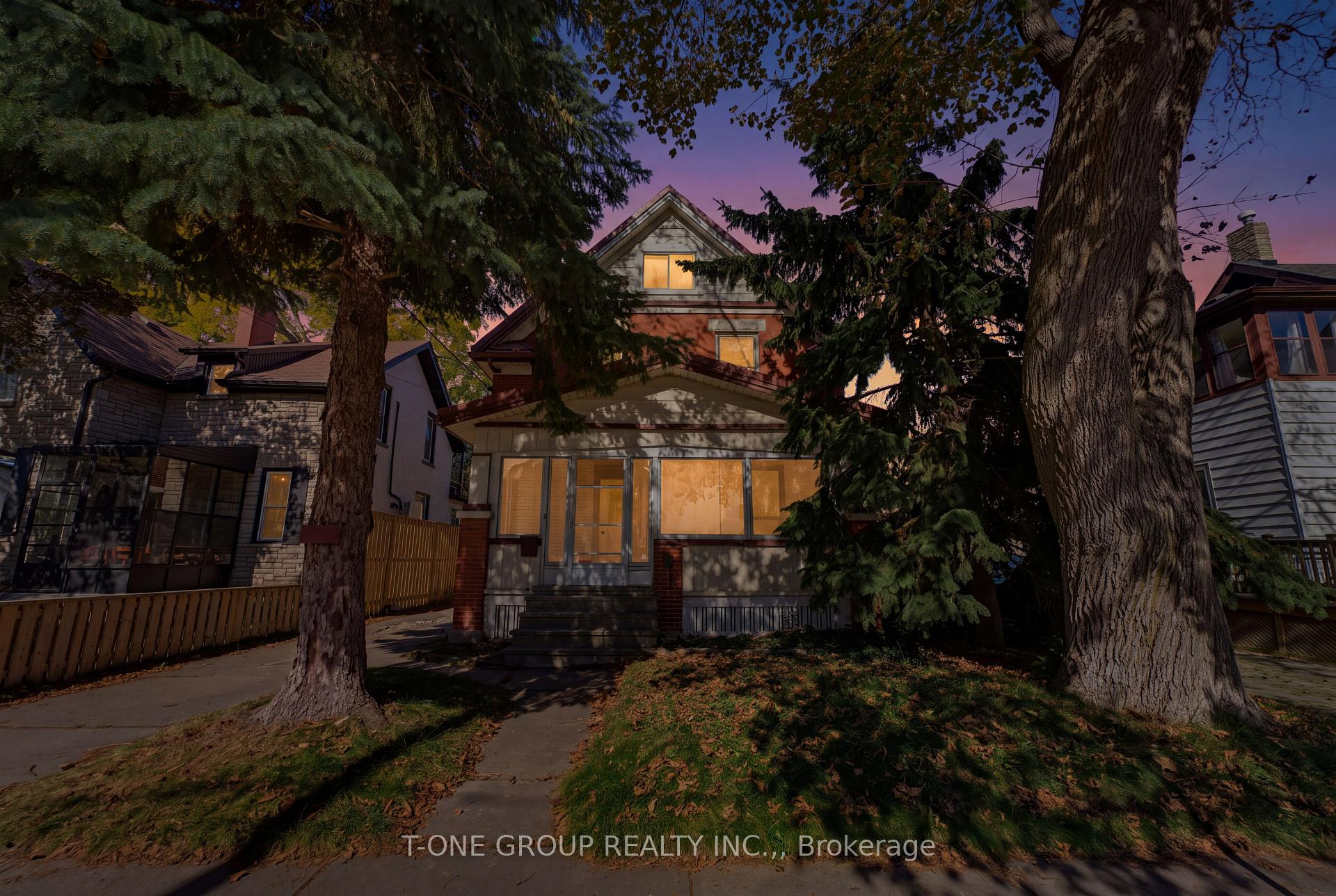 Photo 2 of 64 Chapel Street, Kitchener, Civic Centre — HOMEH