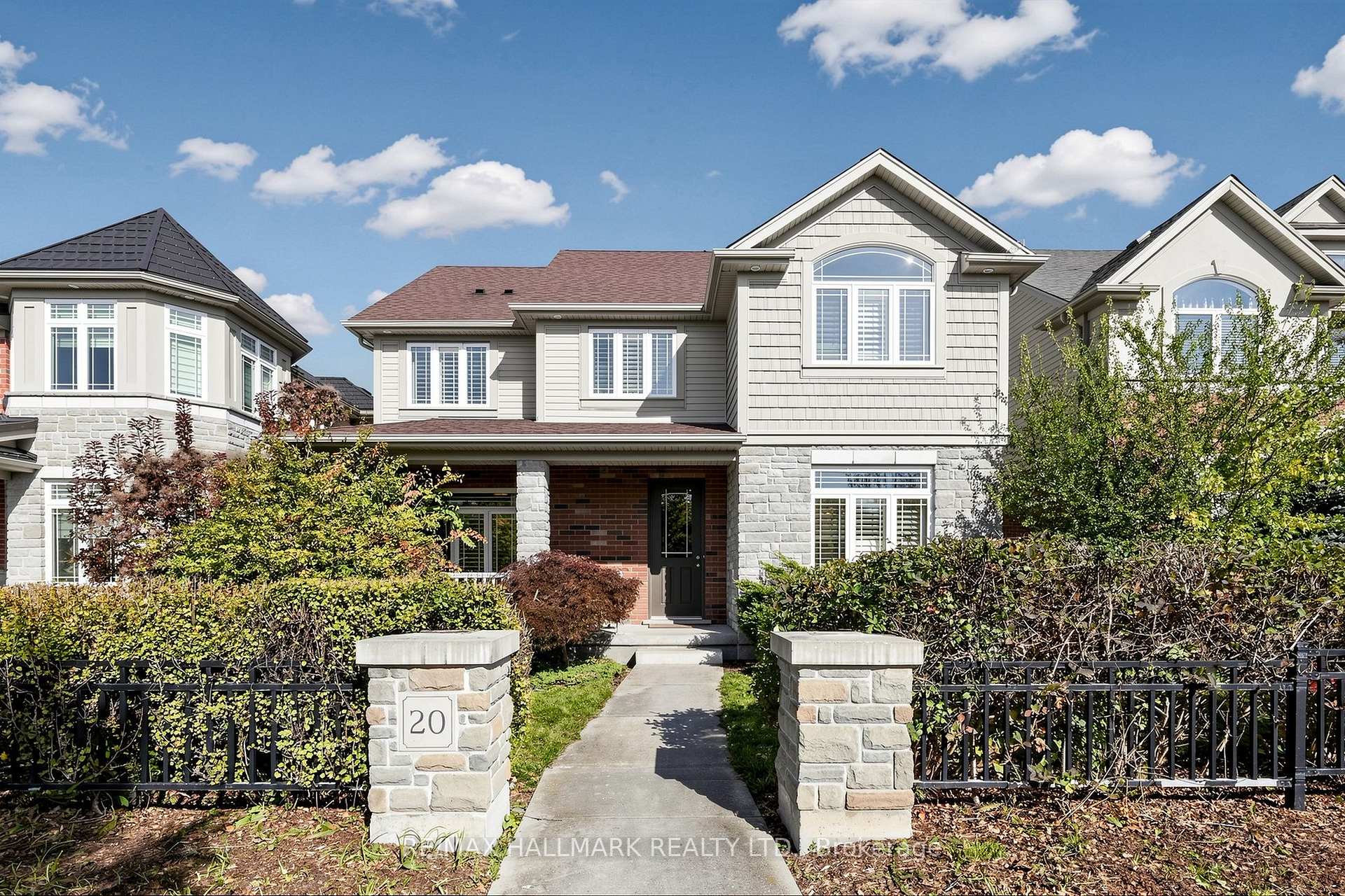 Photo 2 of 20 Tolton Drive, Guelph, Pineridge/Westminster Woods — HOMEH